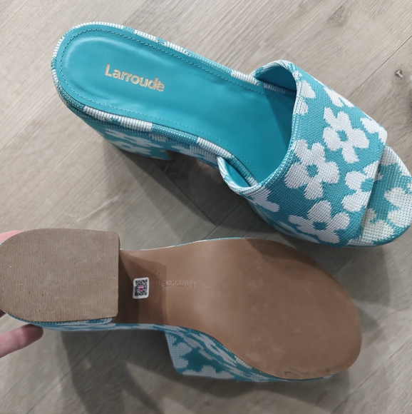 LARROUDE Size 8.5 - Picture 4 of 4